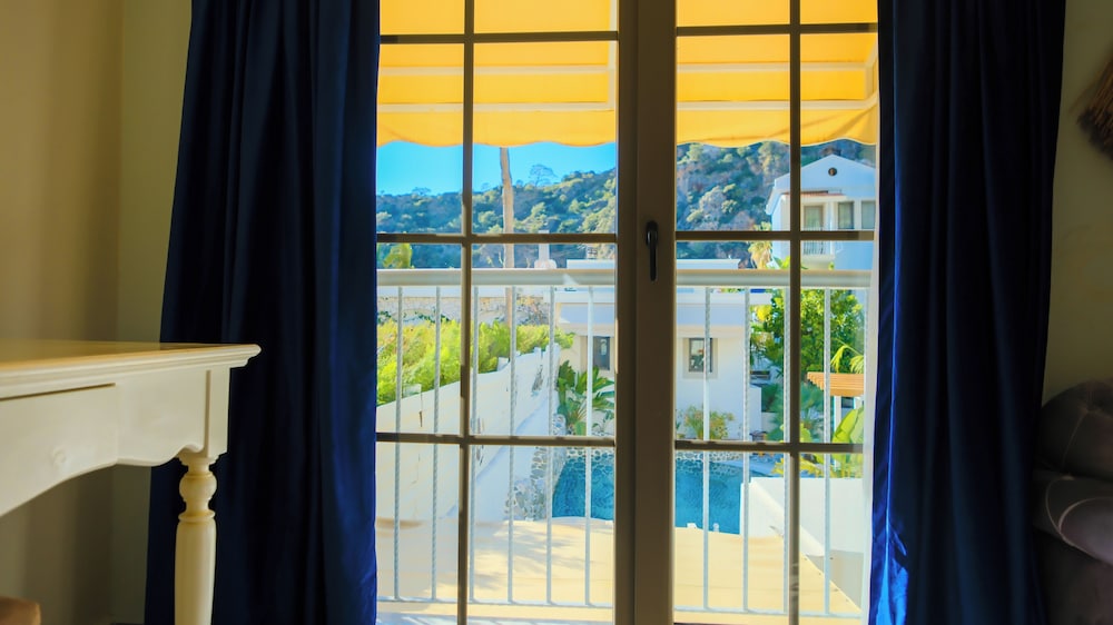 Salonika Suites 27/38