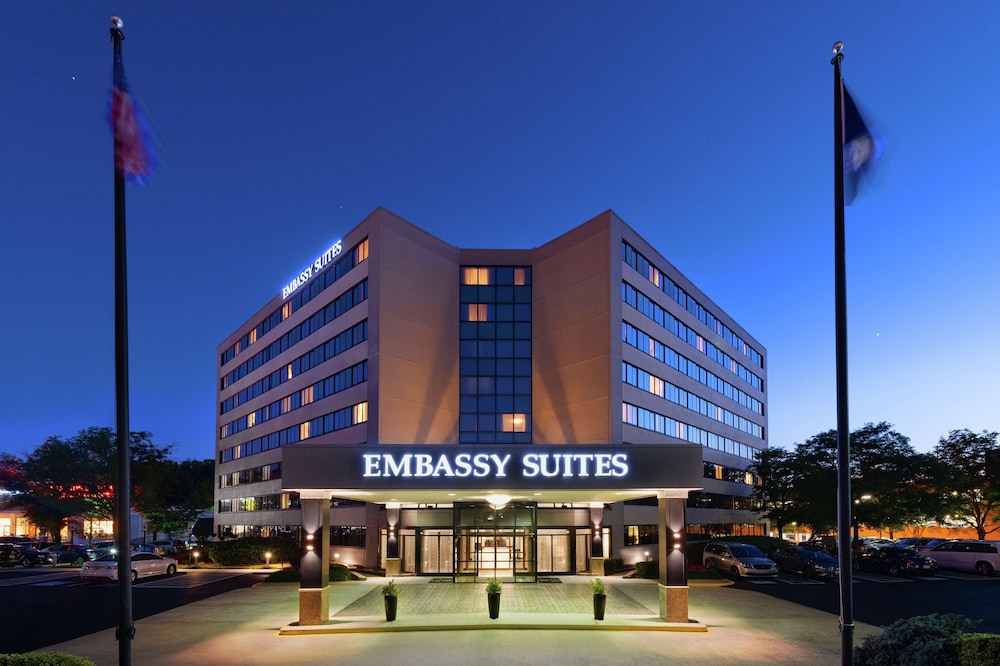 Embassy Suites Tysons Corner 3/44