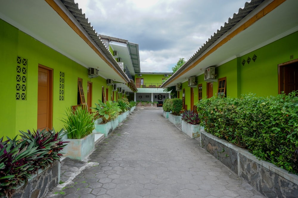 Reddoorz Jalan Parangtritis 54/56