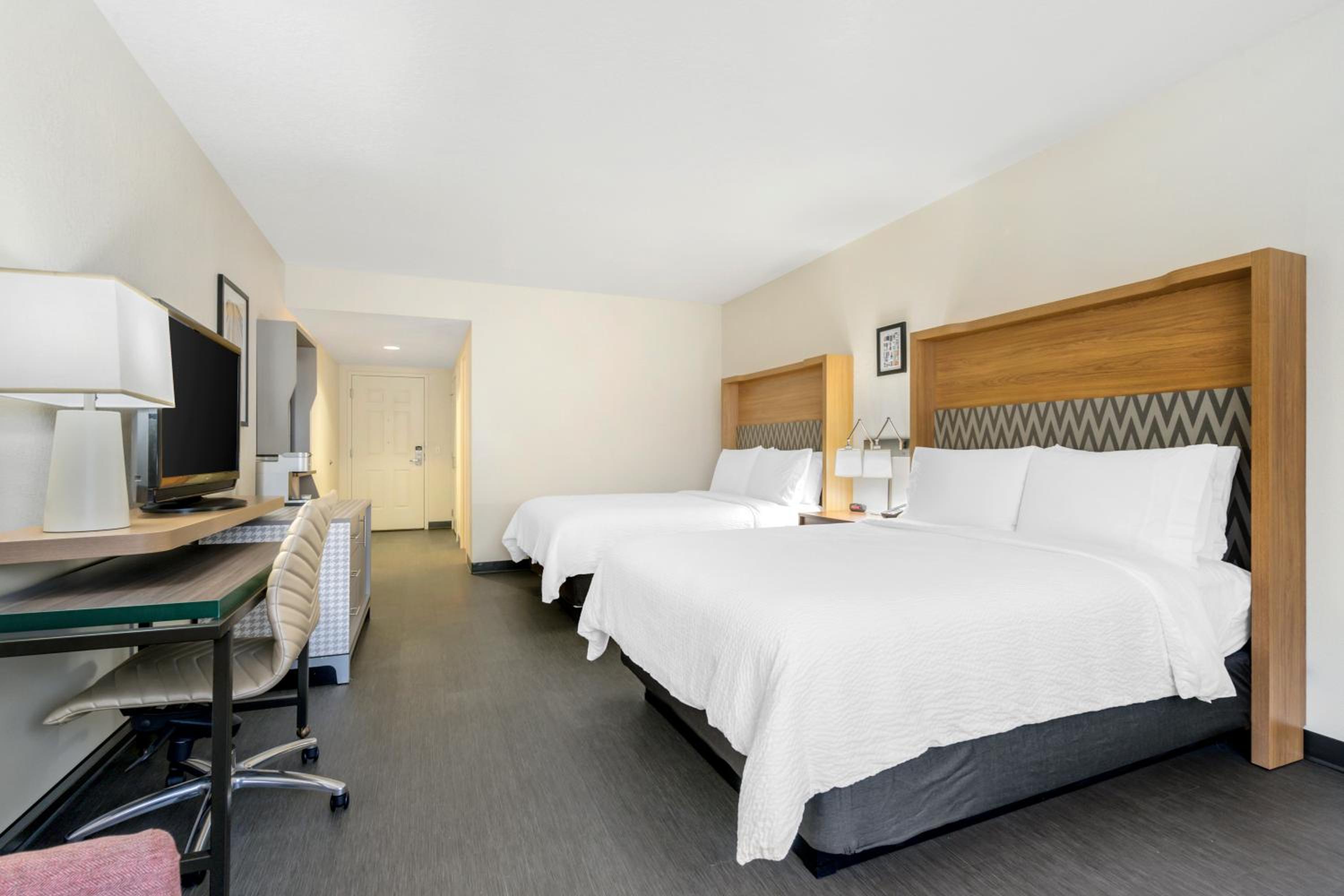 غرفة قياسية بسرير كينج، Holiday Inn Orlando Intl Drive - Conv Center 3/10