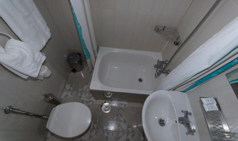 HOSTAL GOYMA II 30/34