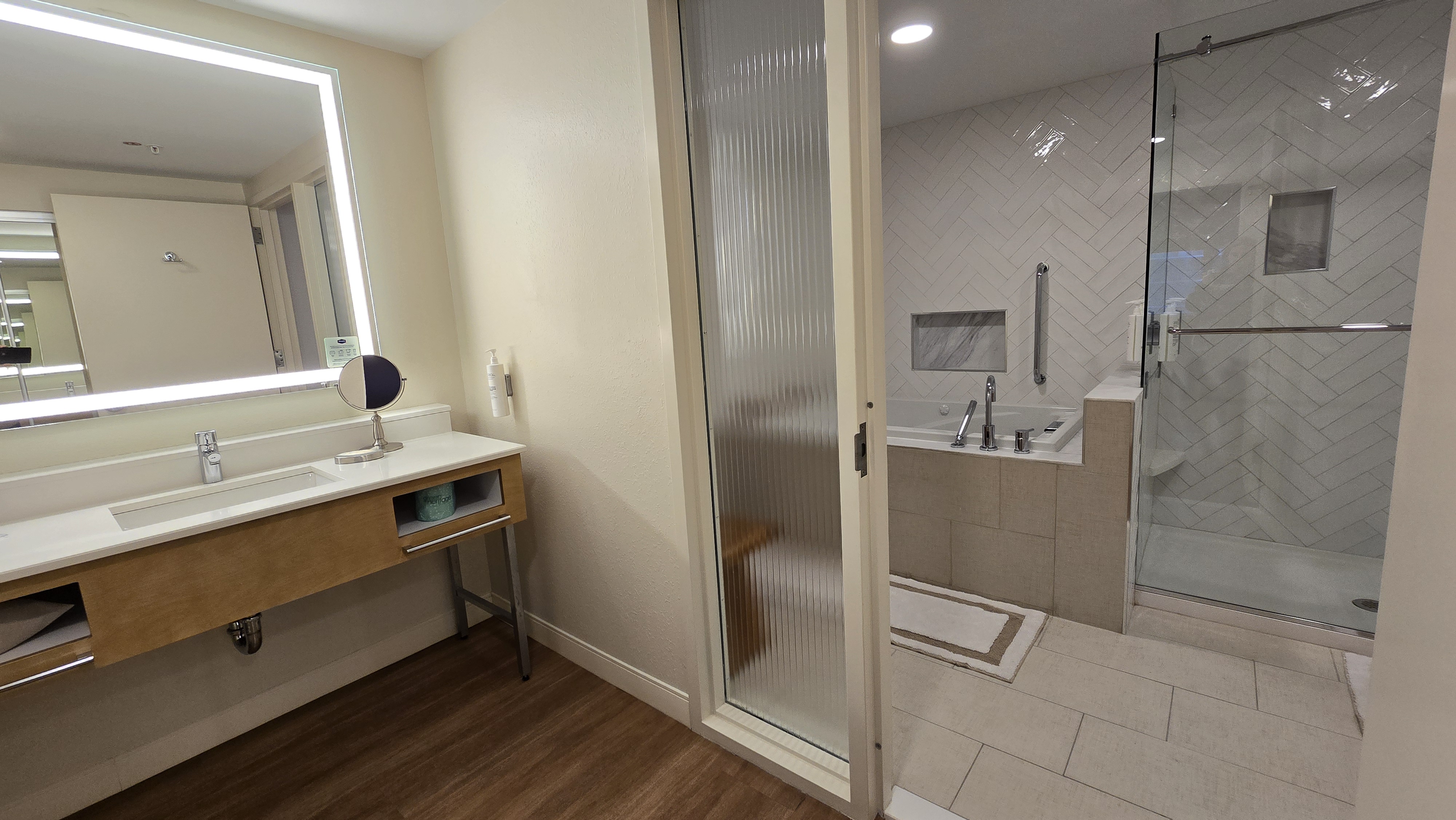 استوديو بسرير كينج، Hampton Inn Suites By Hilton Miami Brickell Downtown 4/5
