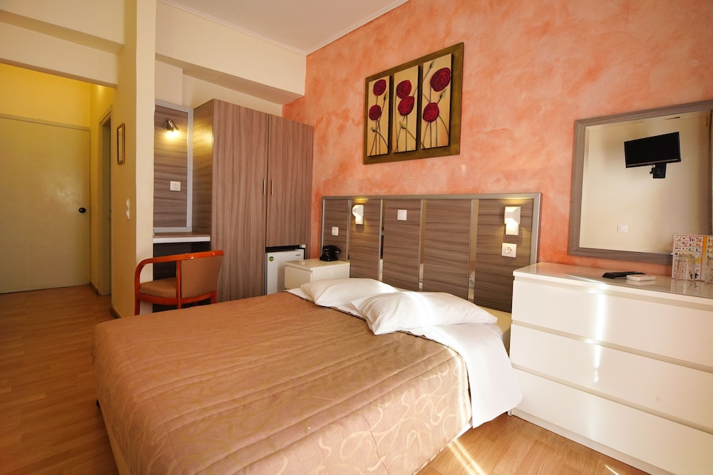 SOCRATES HOTEL 17/44