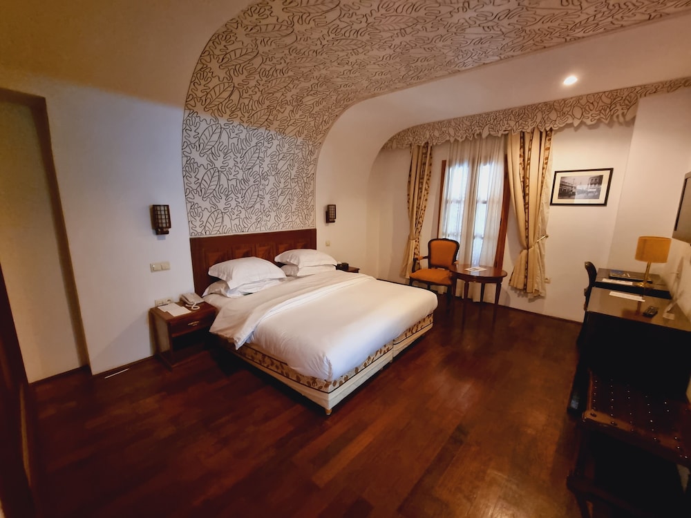 ECONOMY, DOUBLE BED
