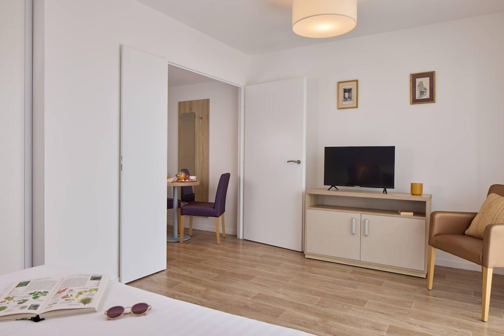 Quality Aparthotel Mont-de-Marsan 28/42