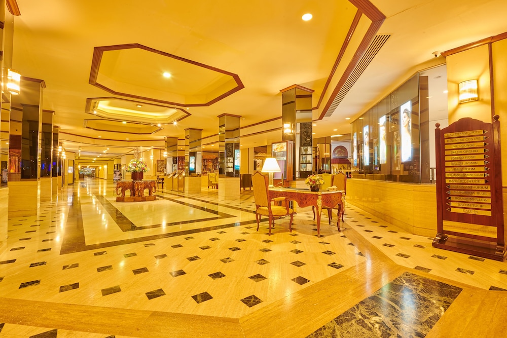 Radisson Blu Hotel, Galadari Colombo 11/63