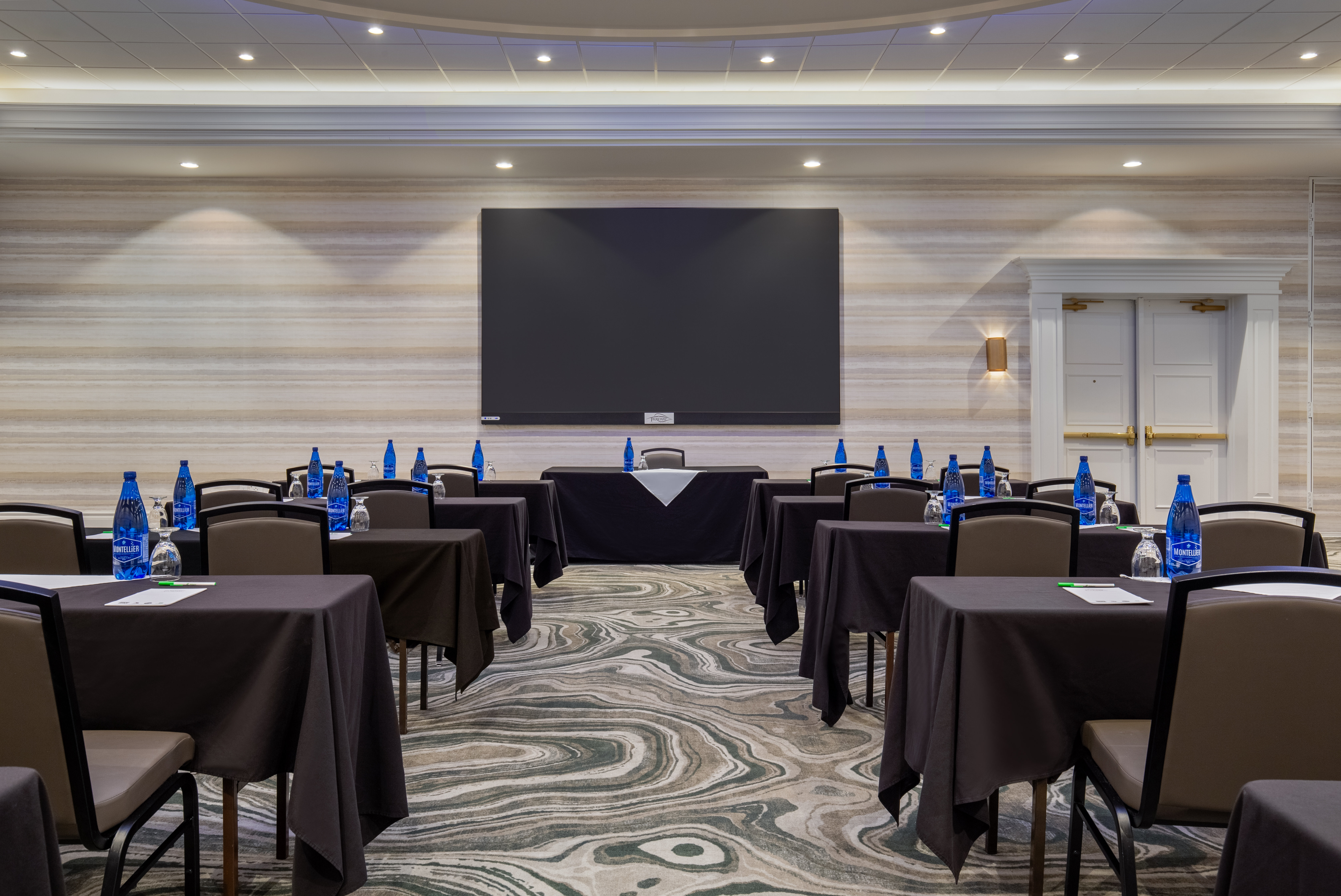 Holiday Inn Hotel Suites St Catharines Conference Ctr 71/81