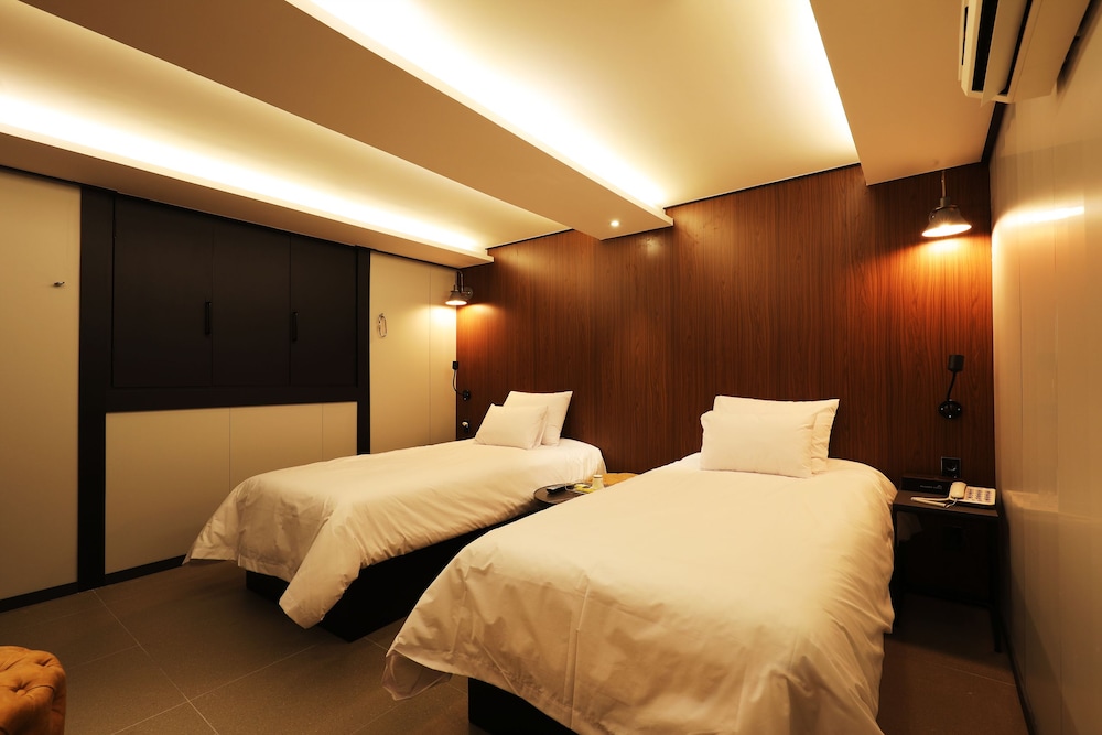 Rainbow Hotel 写真4