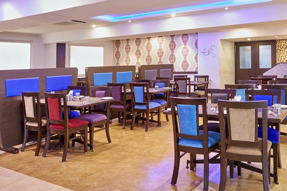 Akshaya Aura 46/53