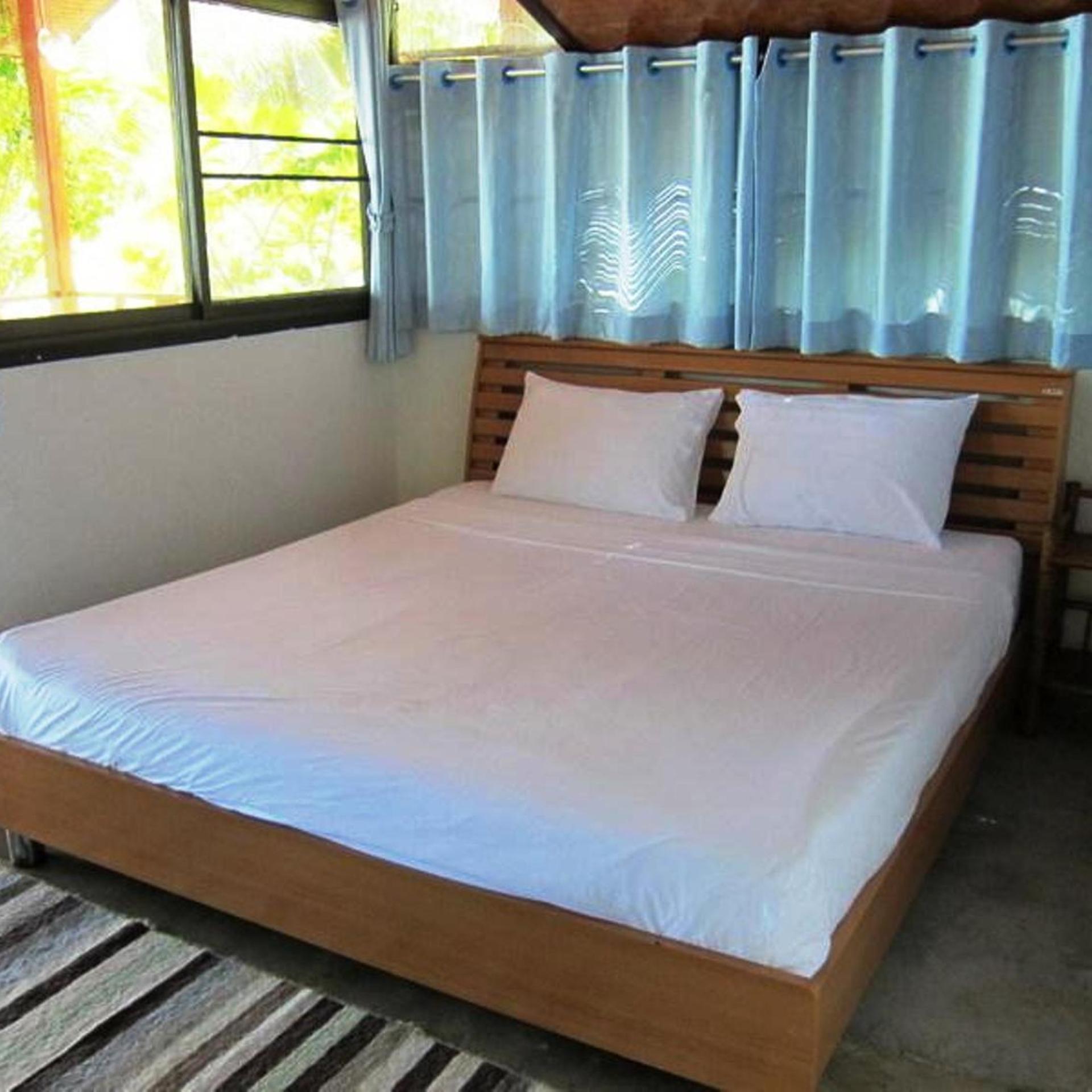 Deluxe, Family, Bungalow, Beach Front، Bang Po Village 4/6
