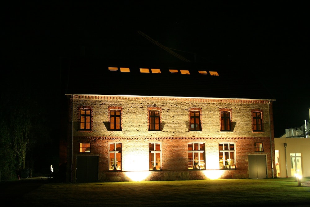 LANDHOTEL HOF BEVERLAND 2/69