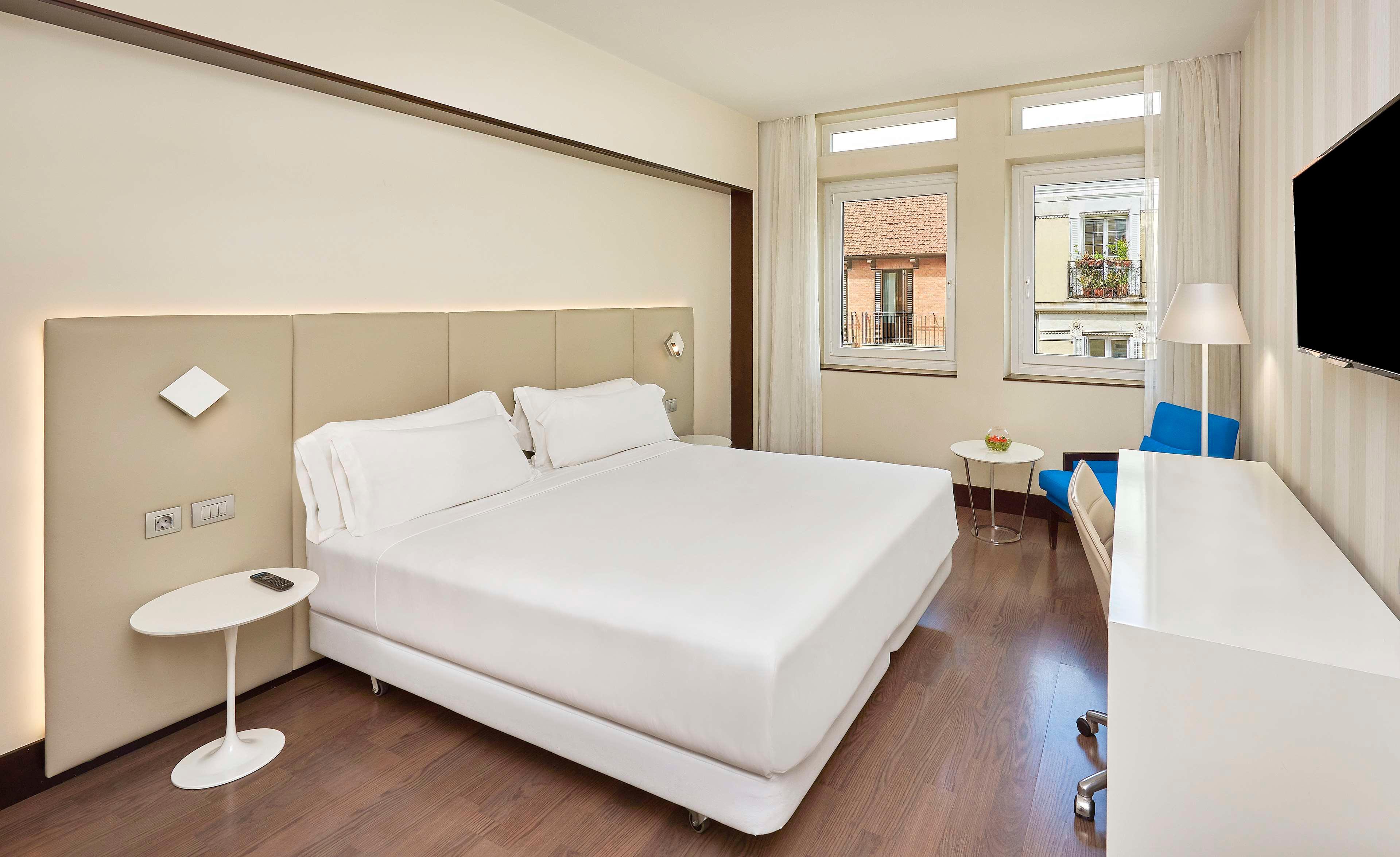 Standard, Double Bed