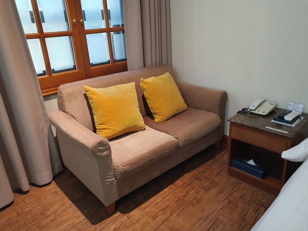 KARAK TOURIST HOTEL 24/50