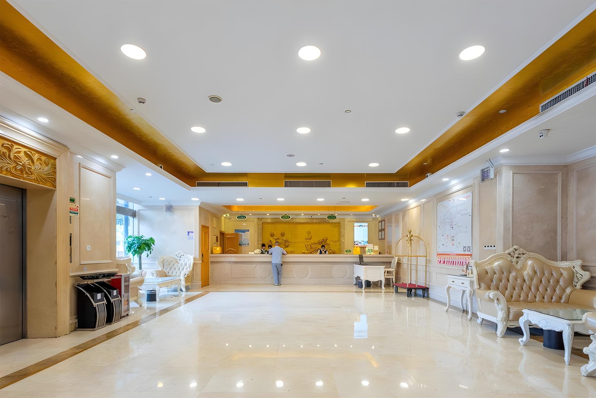 Vienna Hotel (Guangzhou South Railway Station Hanxi Changlong Scenic Spot) 10/42