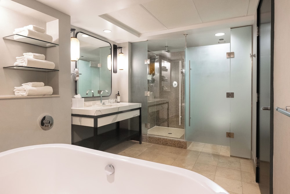 Room, King Bed, Water View، Hotel 1000 Seattle 4/5