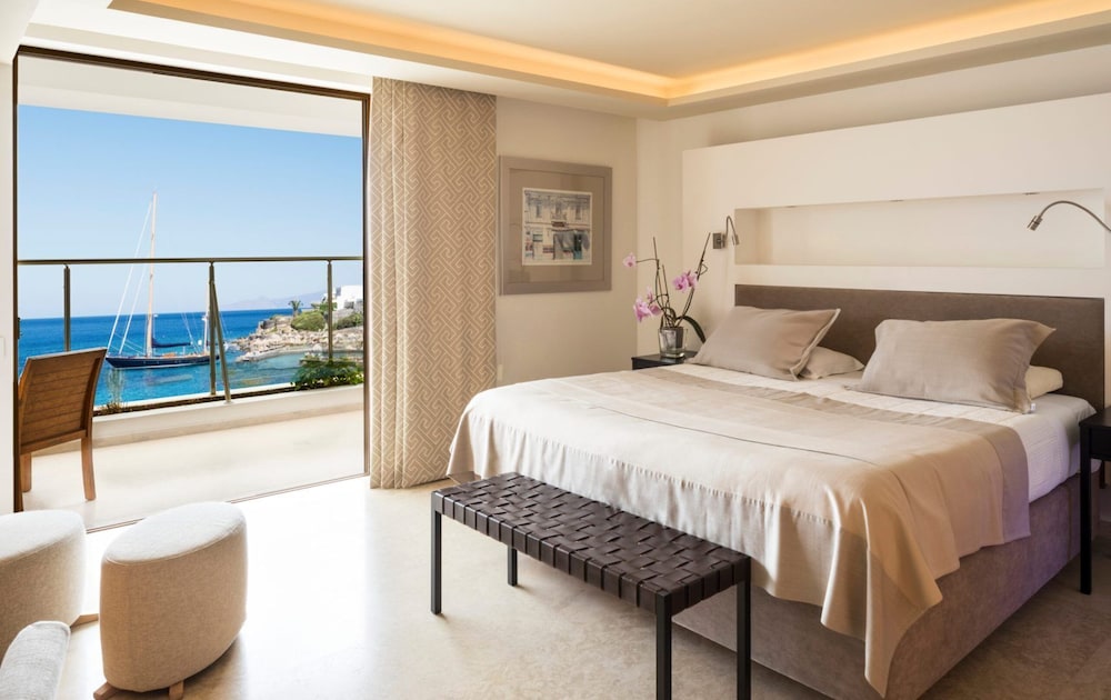 Chrysi, 1 Single and 4 Double Beds, Private Pool