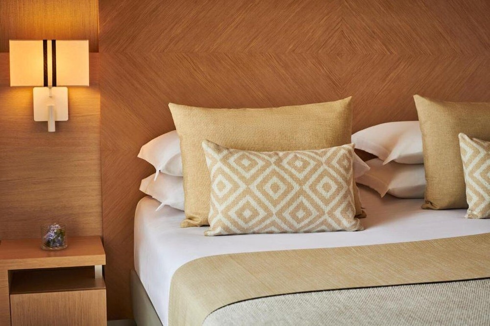 GranSerena Hotel 33/62