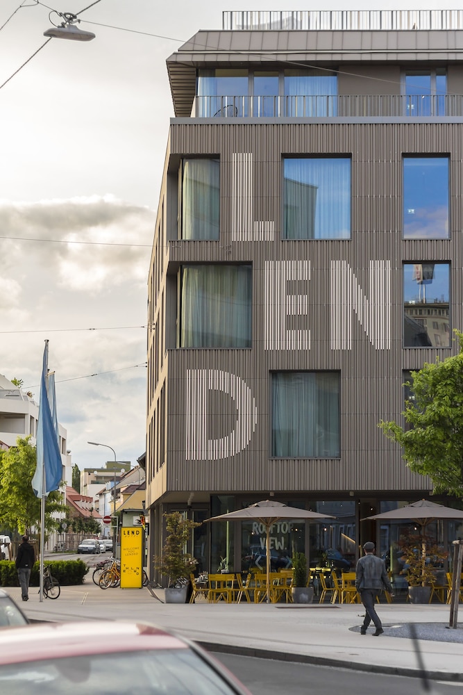 LendHotel 2/41