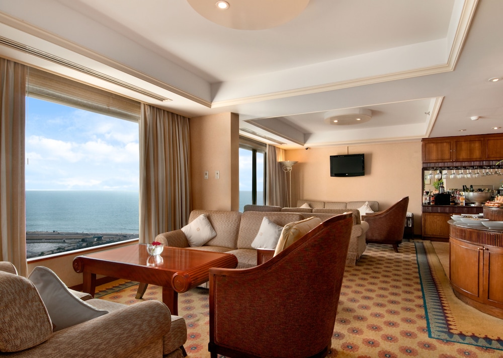 Hilton Hotel Colombo 43/80