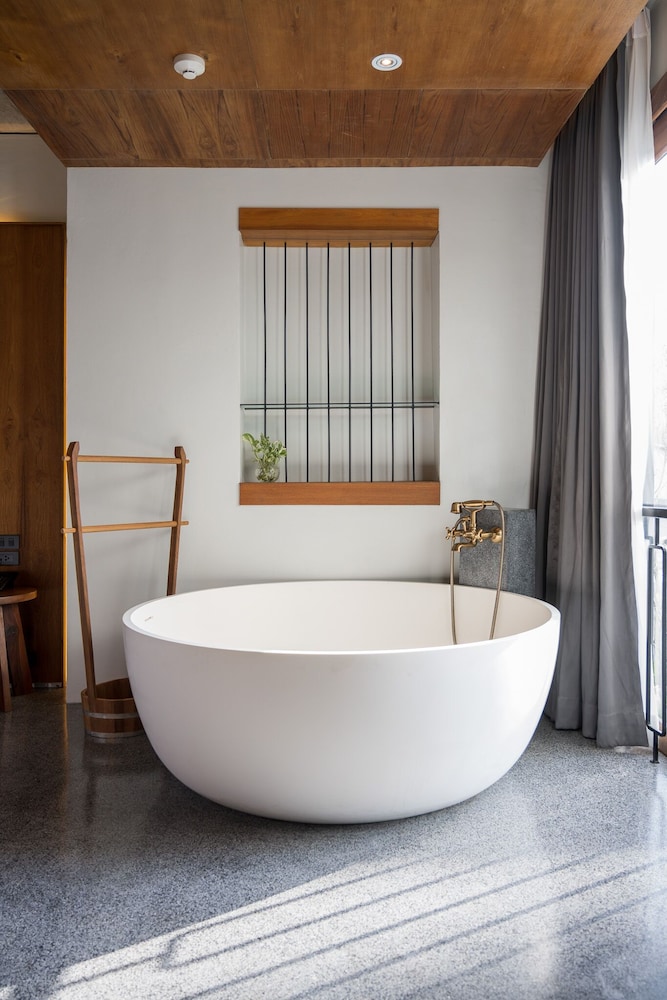 Type A, Deluxe, King Bed, Bathtub، Hotel Gahn - SHA Plus 7/7