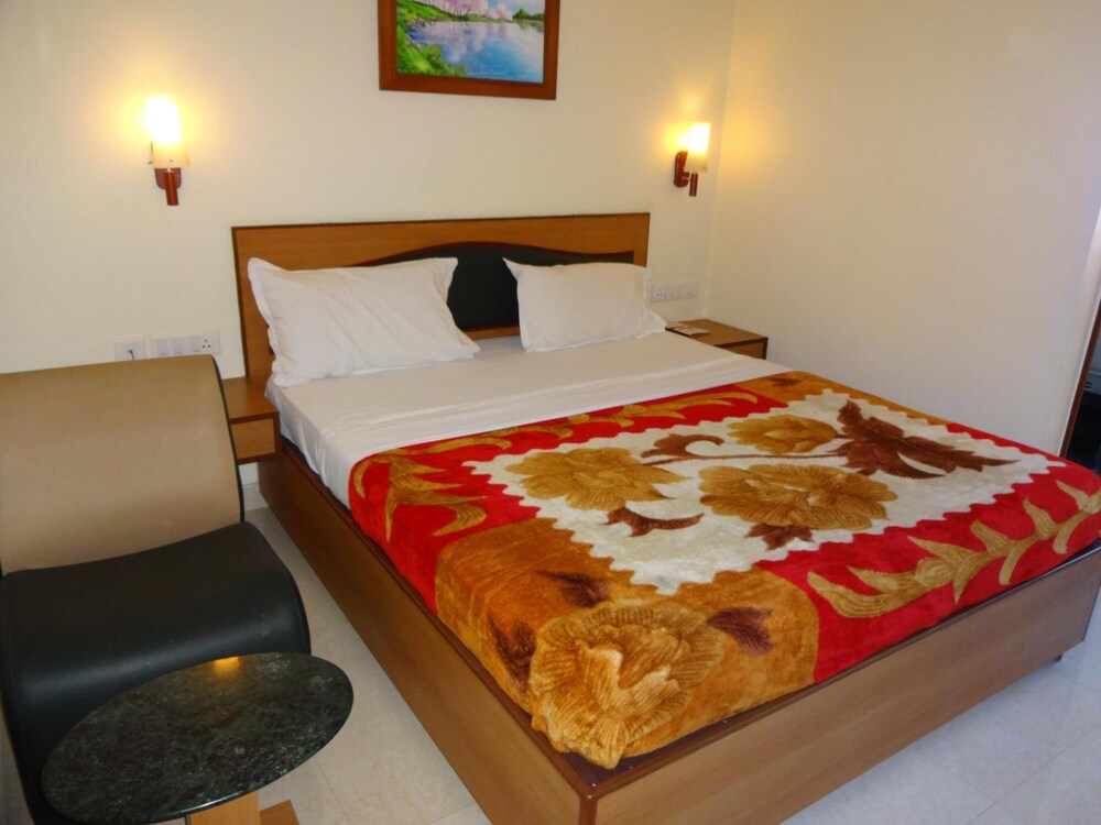 HOTEL NAHAR MANCHESTER INN 23/42