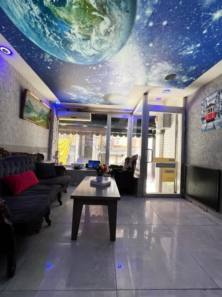 Taksim Brand Suite 58/65