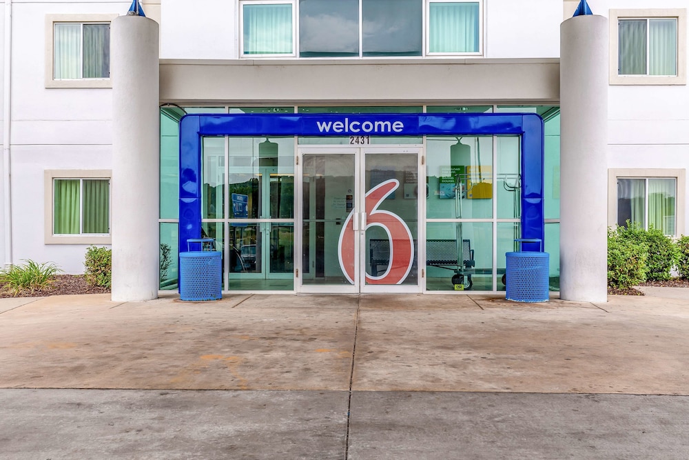 Motel6 Caseyville, IL 58/64