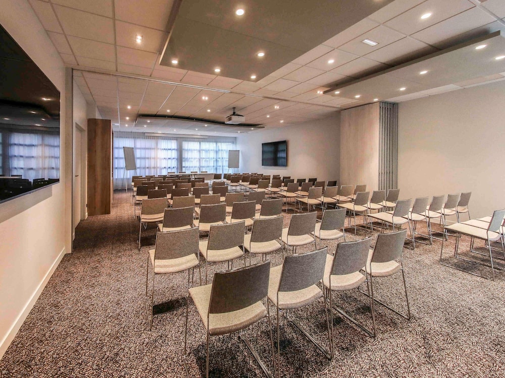 ibis Styles Clermont Ferrand Republique 37/48