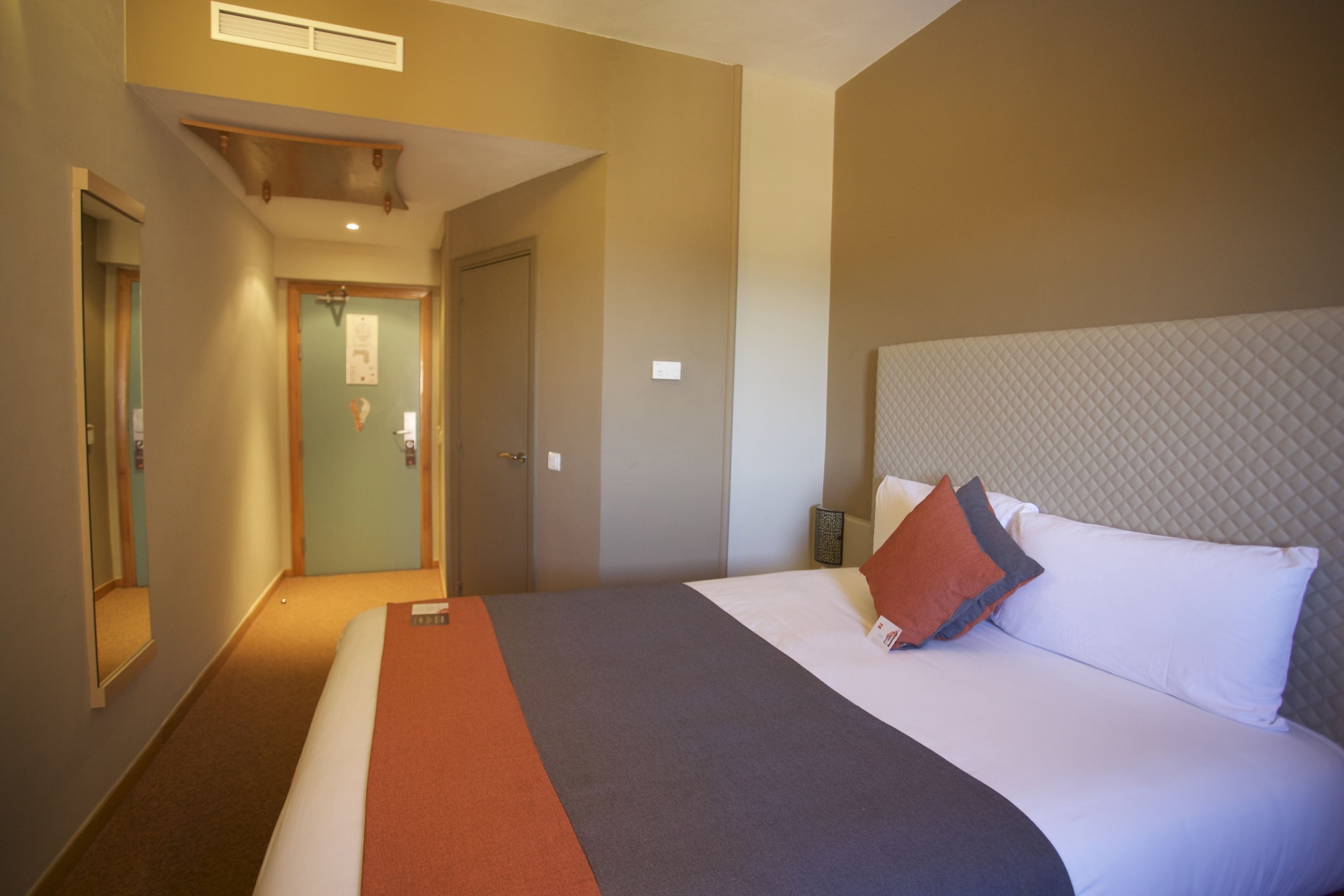 Standard, Double Bed