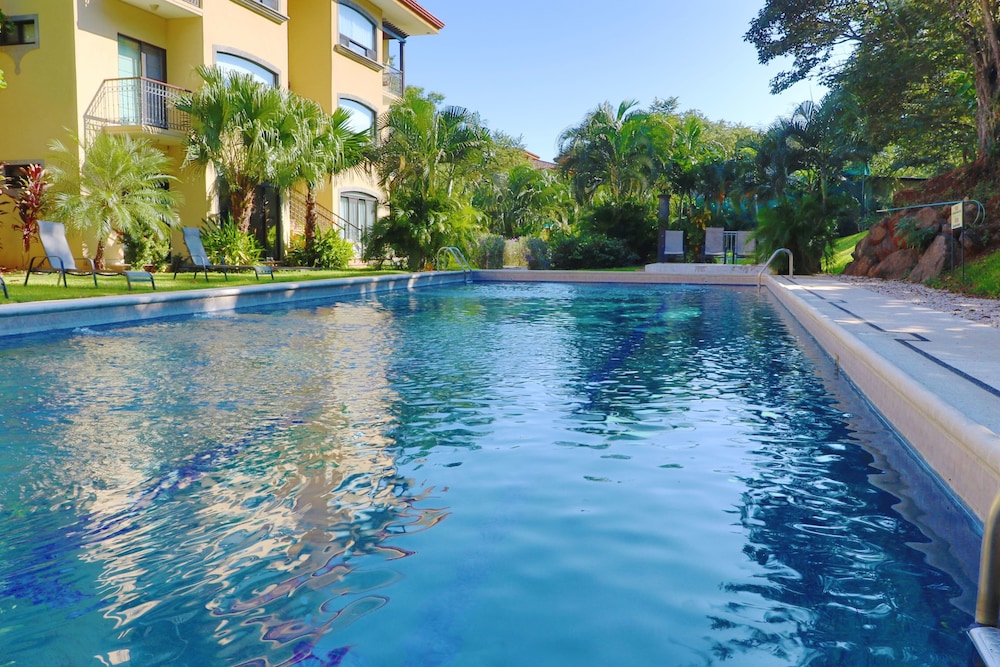 The Oaks Tamarindo Condominiums 63/67