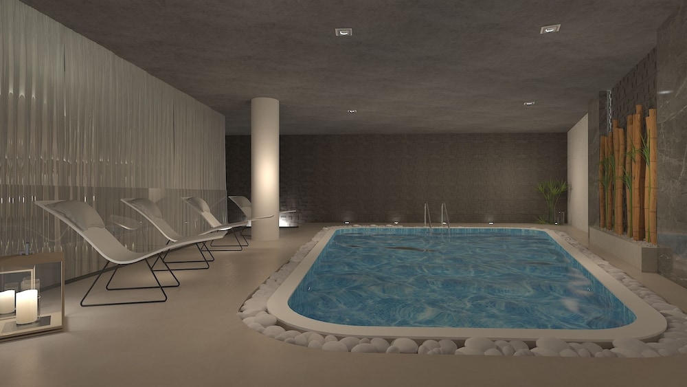 Lalila Blue Suites 47/73