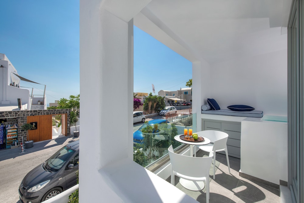 Harmony Suites 41/50