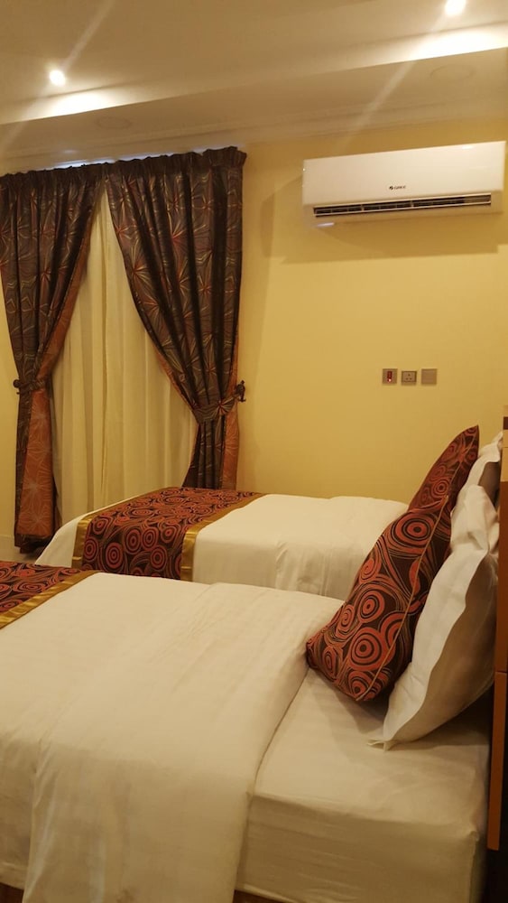 عروس الفيصلية للوحدات السكنية المفروشة(Aros Alfaisaliah Furnished Units) 38/73