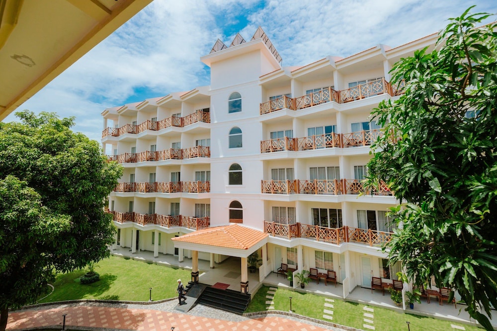 Le Aqua Resort & Spa Phan Thiet 4/70