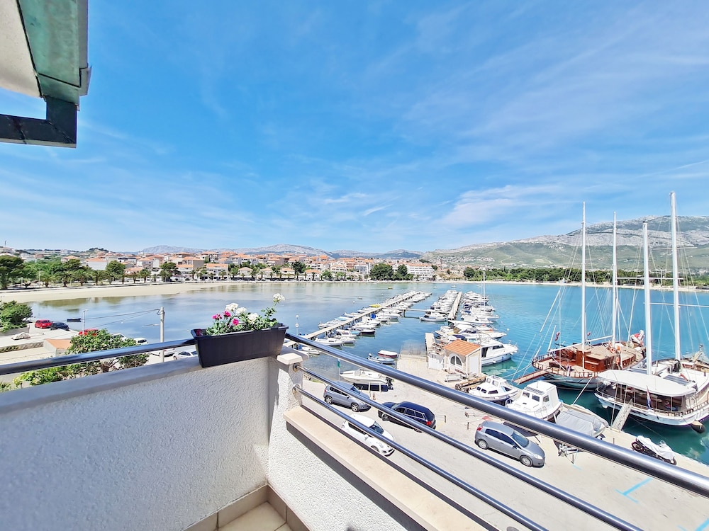 APARTMENTS ROOMS PORAT 39/47