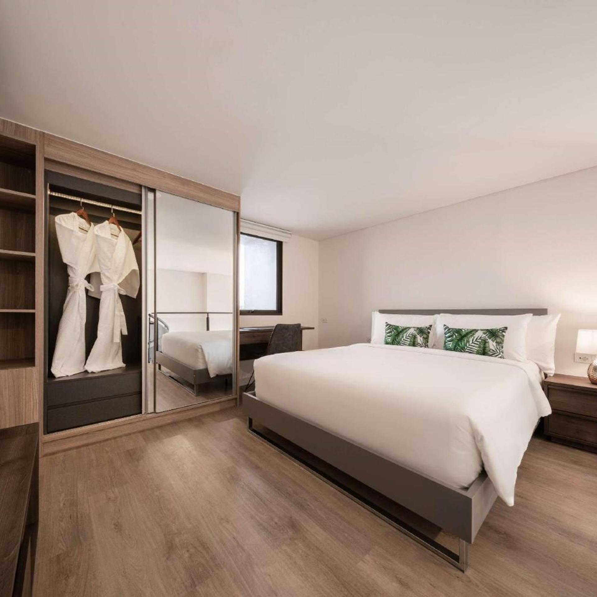 Duplex, Family, Studio, King Bed