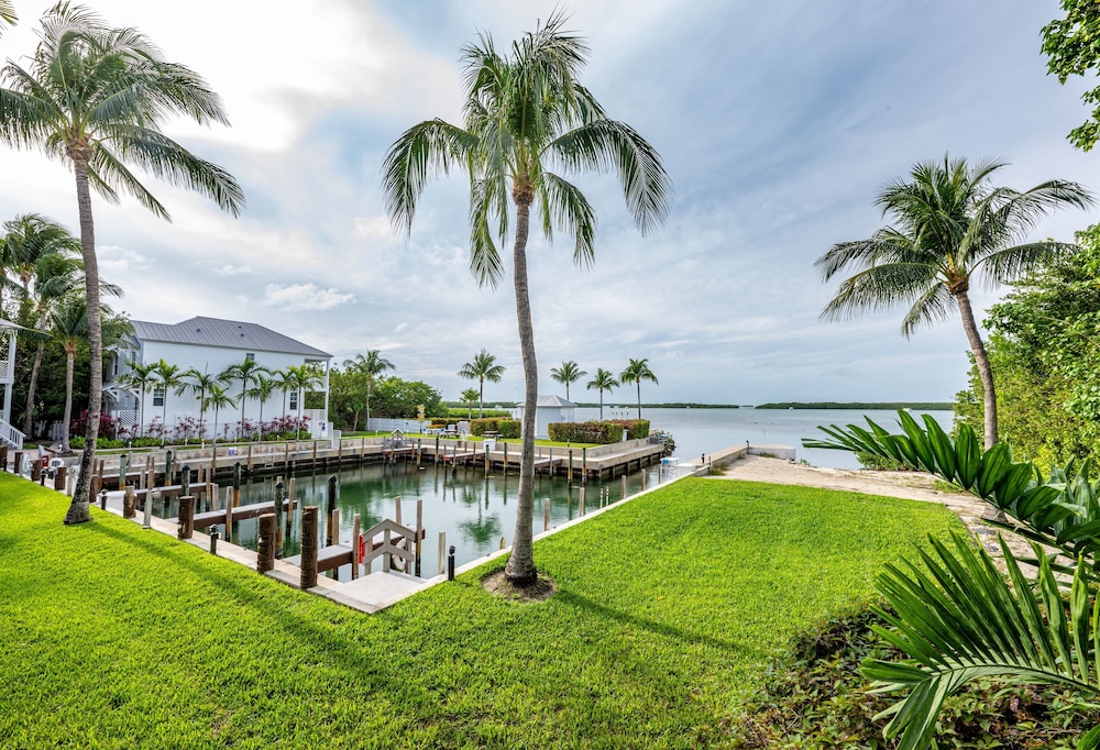 Islander Bayside Resort 46/50