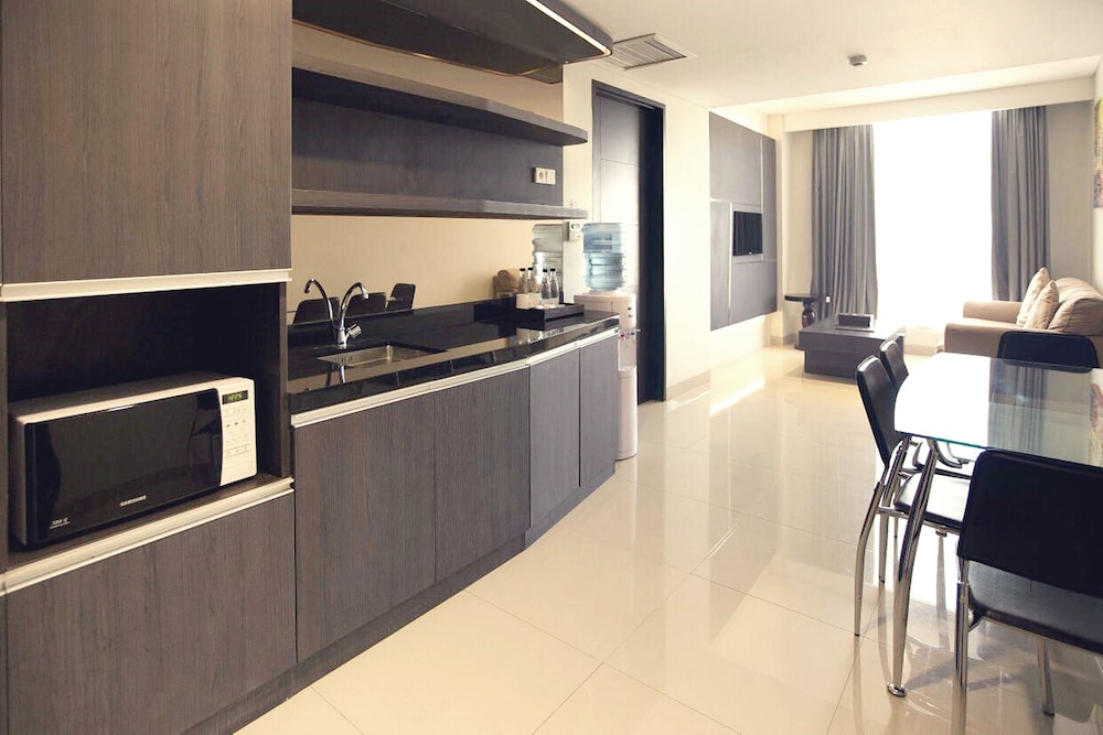 Grandia Hotel 12/66