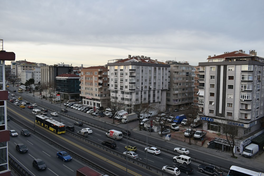 Avcilar Garden Hotel 2/48