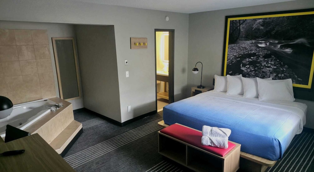 Super 8 by Wyndham Monticello NY 6/45