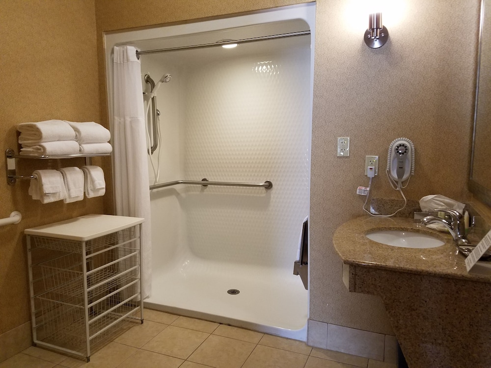 Staybridge Suites Rogers Bentonville 11/49