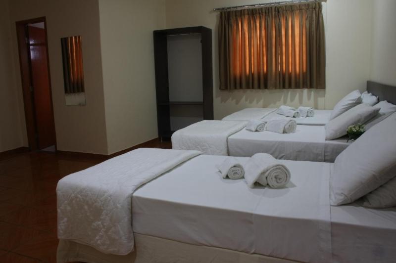 PINHEIROS HOTEL 25/57