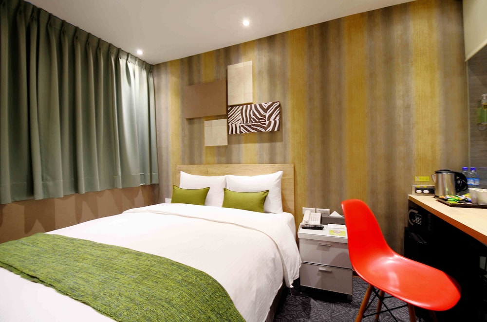 Ark Hotel 30/45