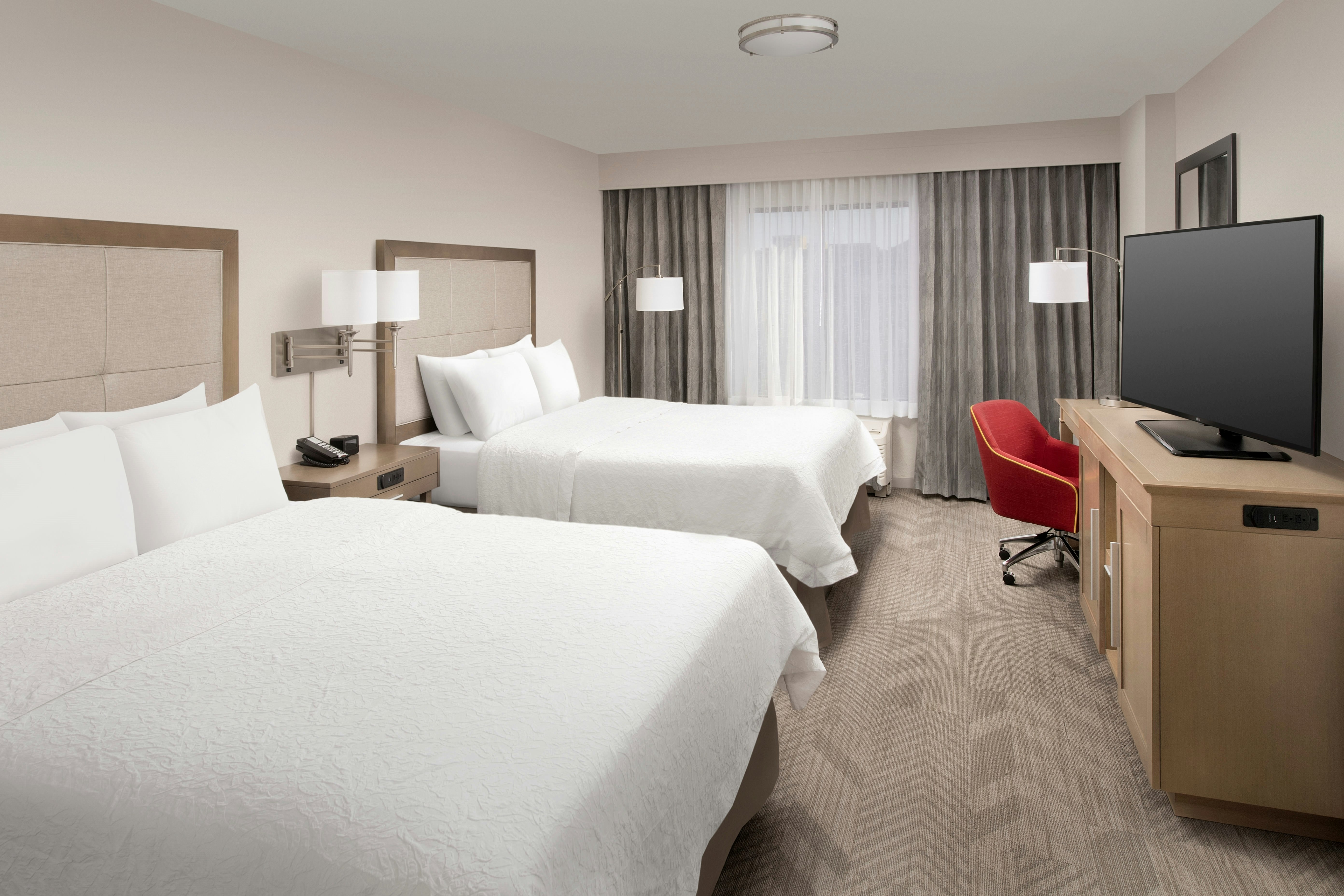 Room, 2 Queen Beds, Bathtub