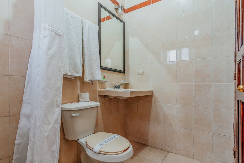 Hotel Santa Maria, Merida 28/29