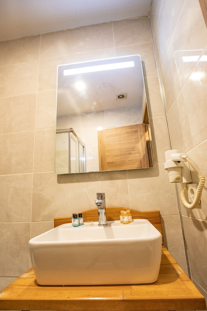 La Pazza Suites 43/50