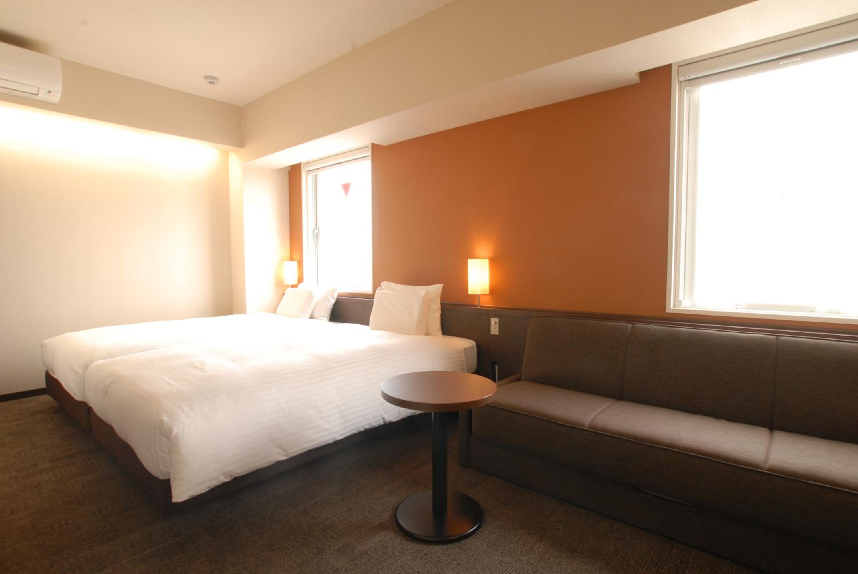 Deluxe, Twin Beds, Smoking