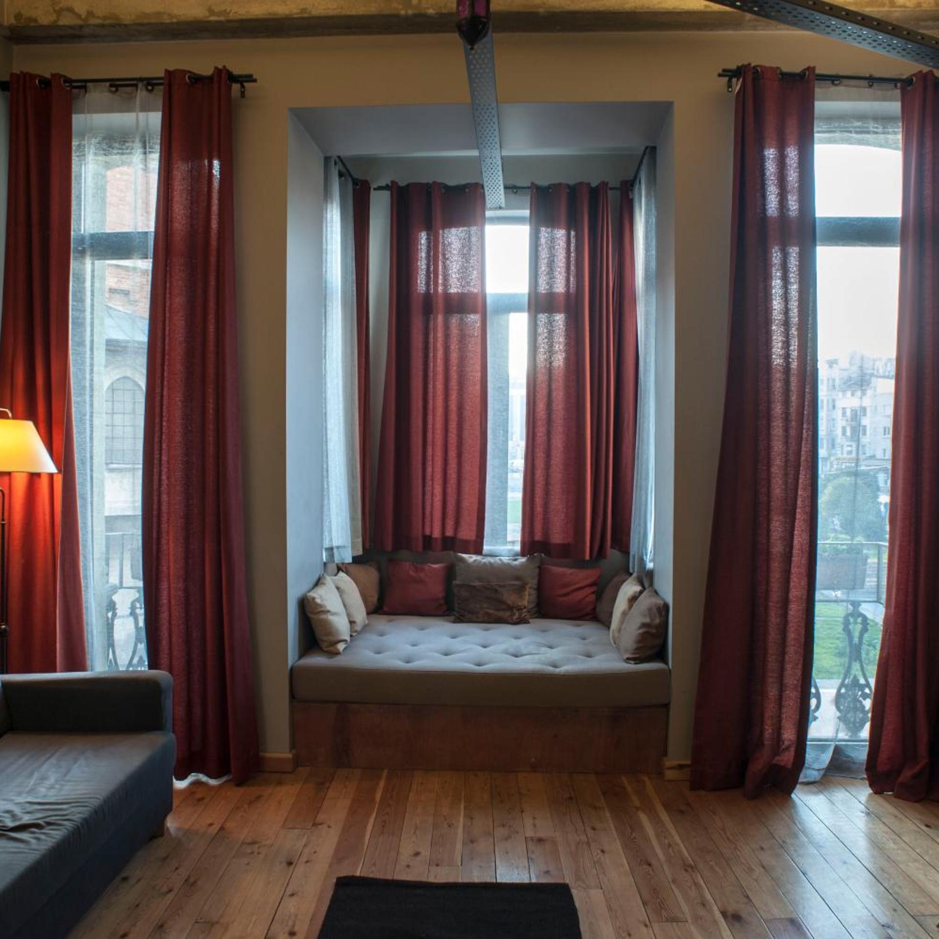 Loft, Suite