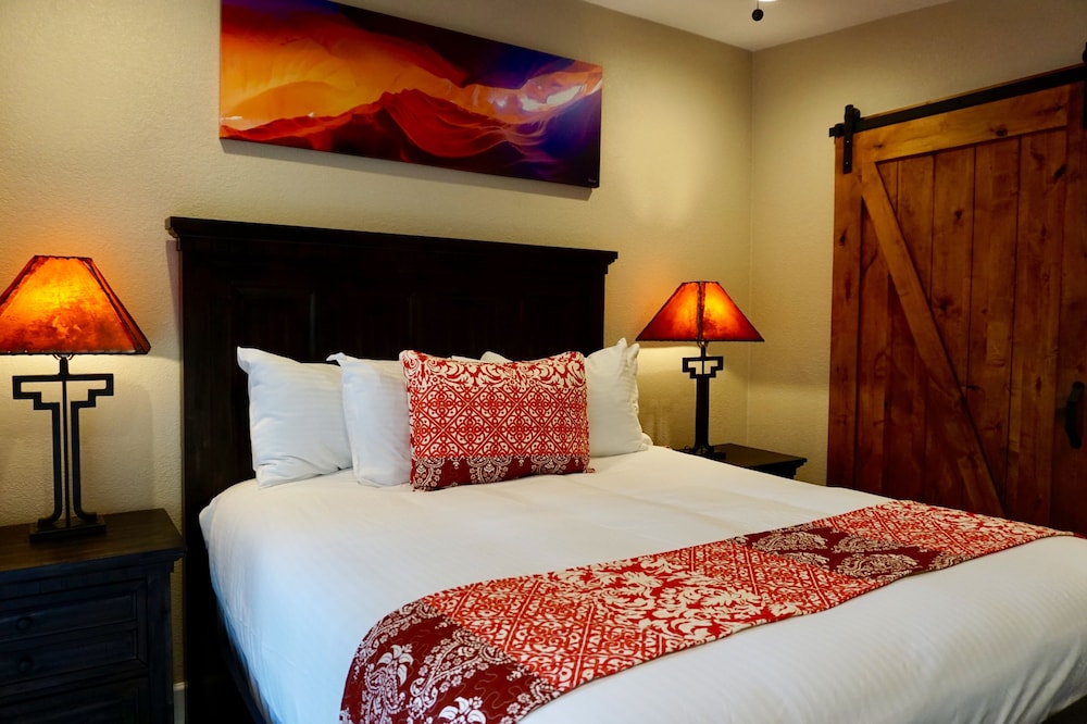 Lantern Light Inn - Romantic Getaway 14/68