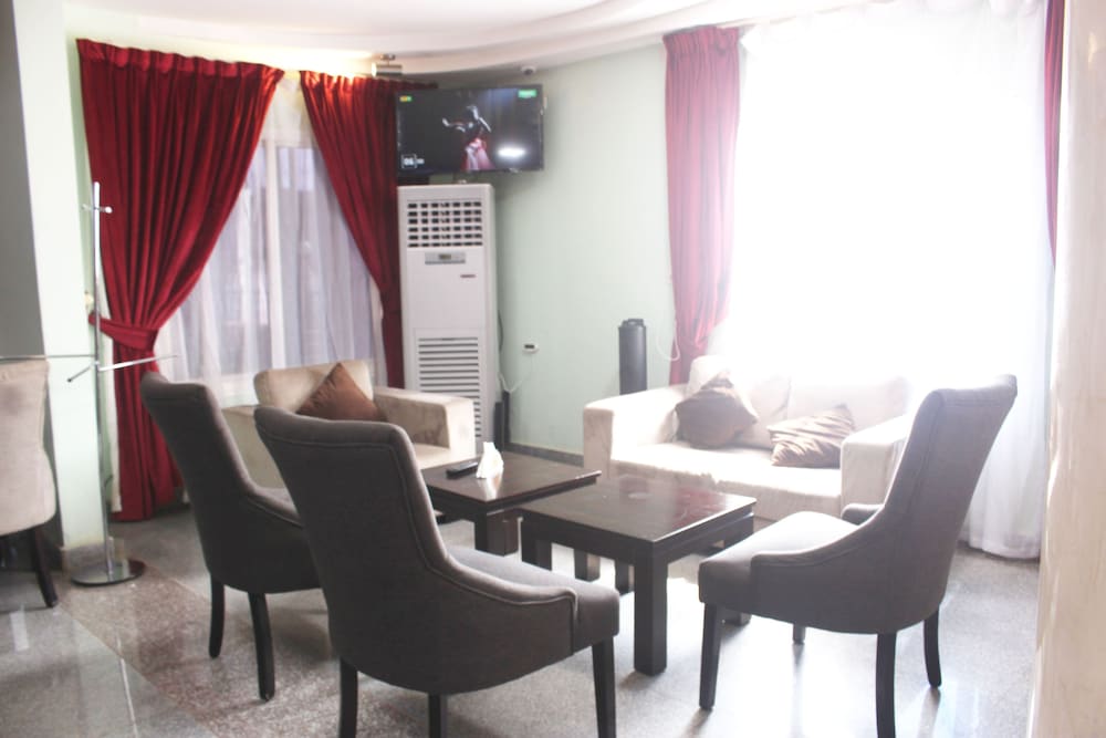 Safyad Hotel 20/40